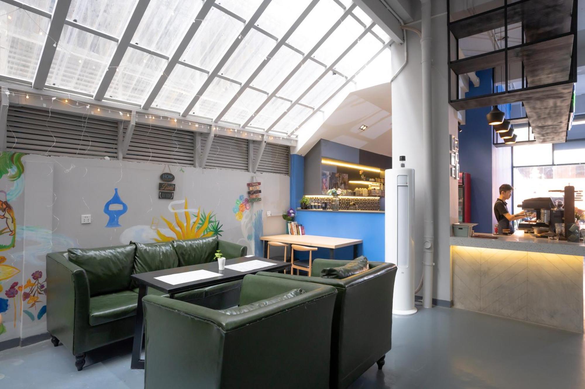 Ark Hotel พนมเปญ ภายนอก รูปภาพ